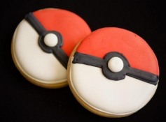 Pokeball Cookies